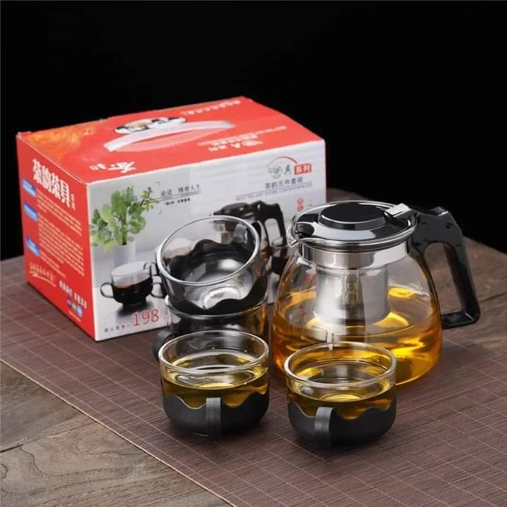 Heat resistant glass tea pot with 4 cups