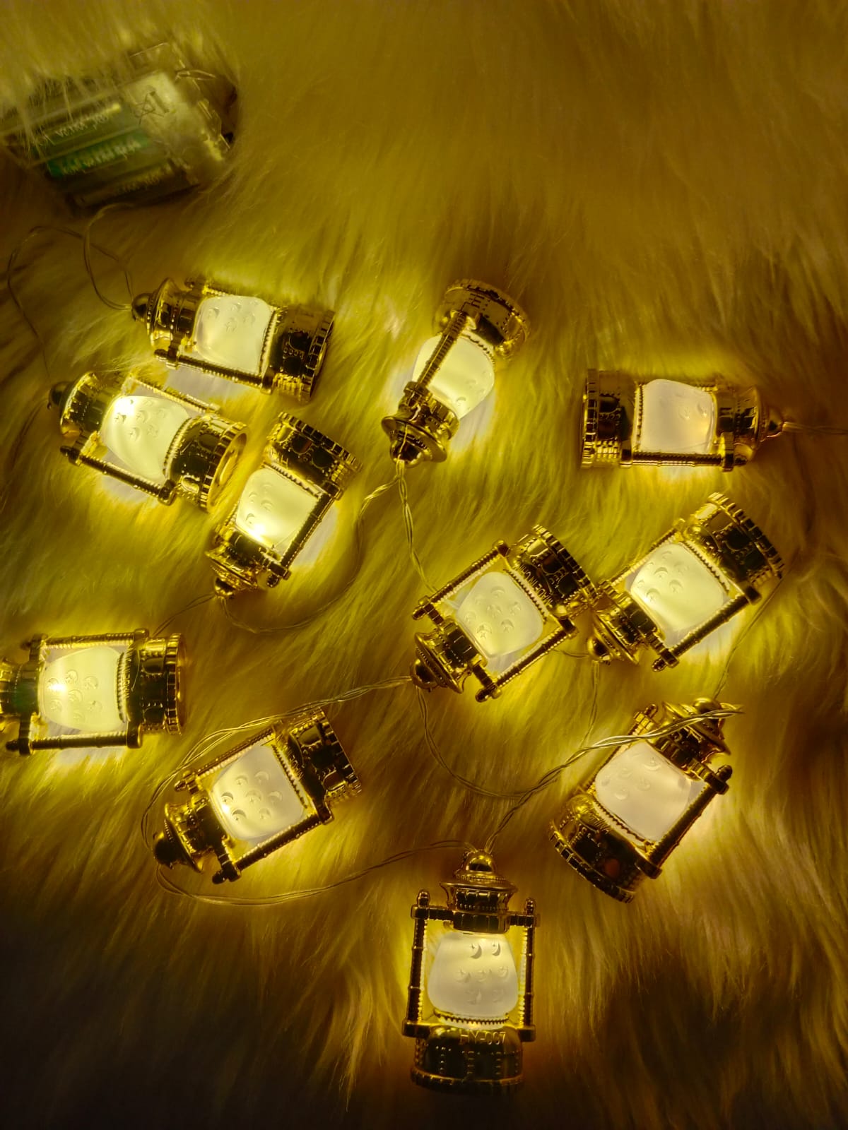 Small lantern string light