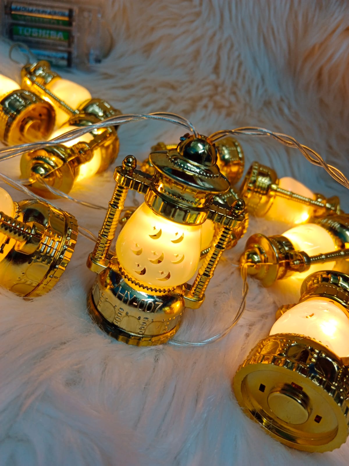 Small lantern string light