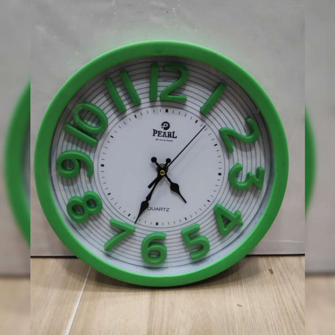 Plastic body high quality wall clock