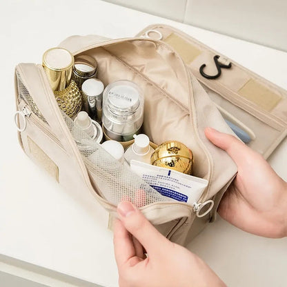 Cosmetic traveling bag