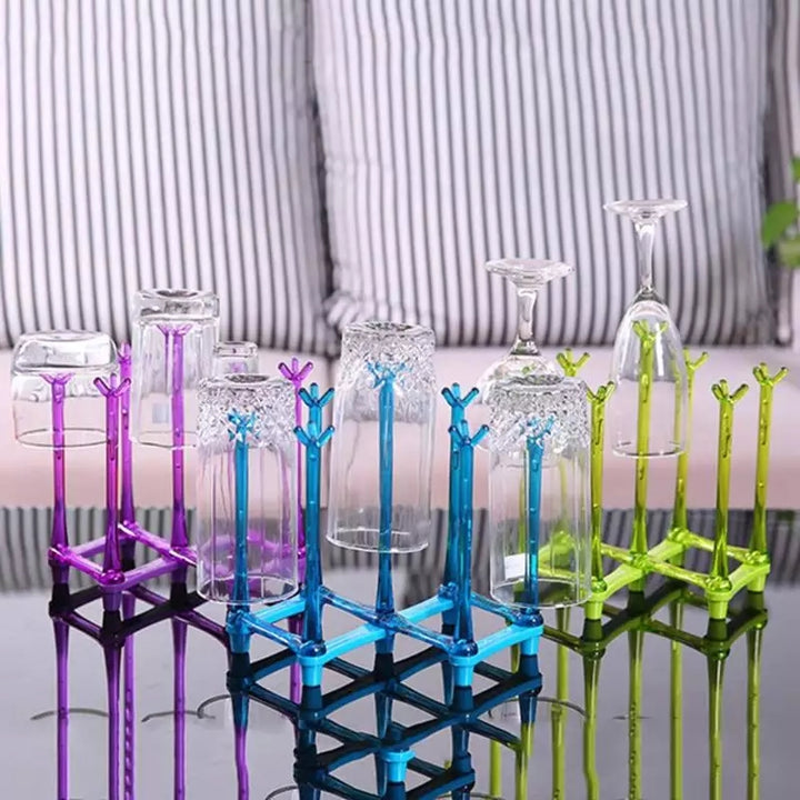 Foldable acrylic glass holder