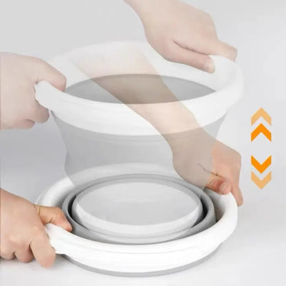 Foldable bucket 10 liter capacity.