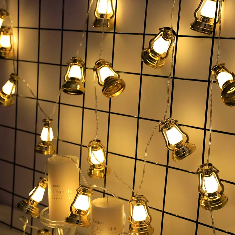 Small lantern string light