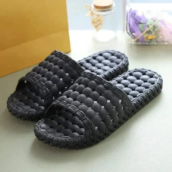 Comfortable bathroom slippers