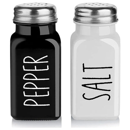 Decent look salt and pepper shakers set