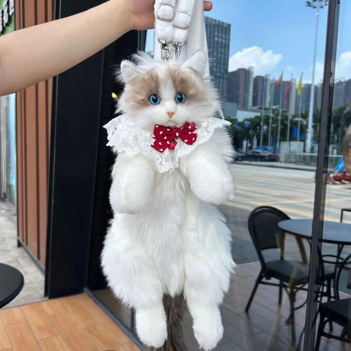 3D Lifelike Plush Cat Backpack – Hyper-Realistic Faux Fur Travel Bag