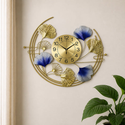 Modern Luxury Silent Metal Wall Clock (28 × 28 Inches) – Large Square Ticking-Free Battery-Operated Decorative Analog Clock for Living Room & Office