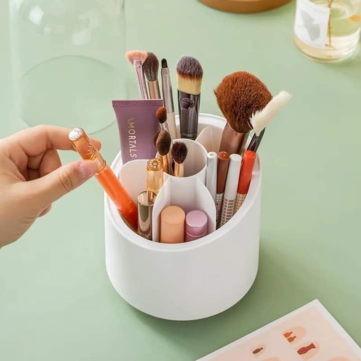 Covered Round Brush Holder