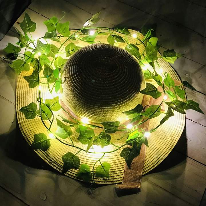 Green leaf bail light