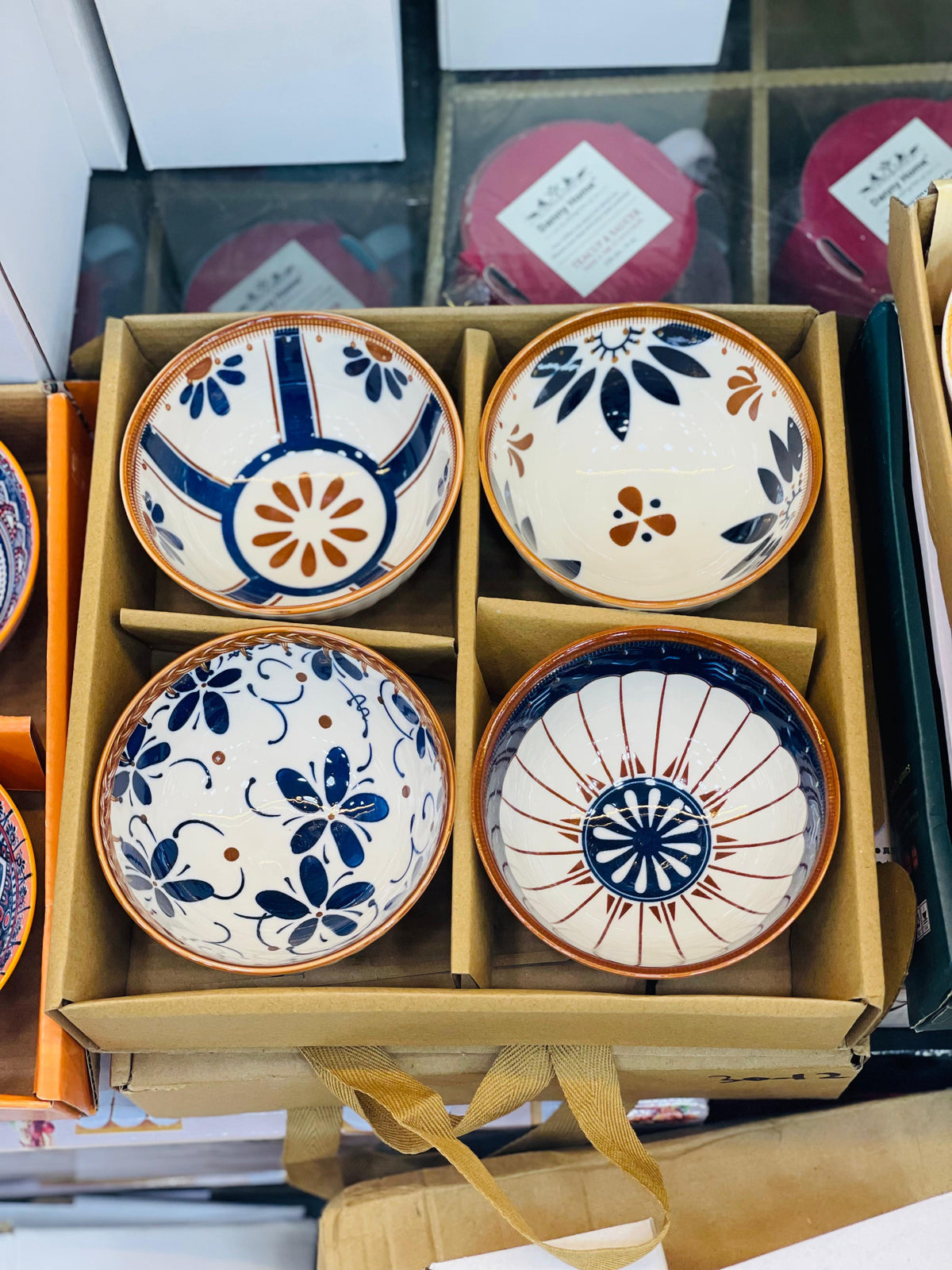 Creative Ceramic Porcelain Bowl Set (Box Packing)