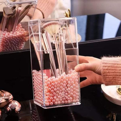 Pearl brush holder with pearls